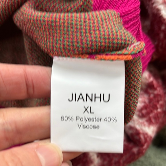 Floral Short Sleeve Sweater - Picture 4 of 8